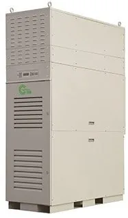 Capstone C65, mikroturbina snage 65 kW u visokom kućištu svetle boje sa ventilacionim rešetkama